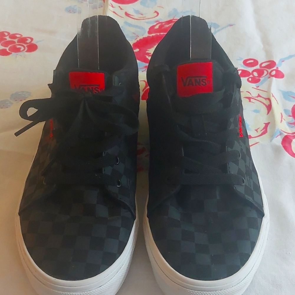 Vans Old Skool youth size 5.5 blk red low top board checkered sneakers #500714